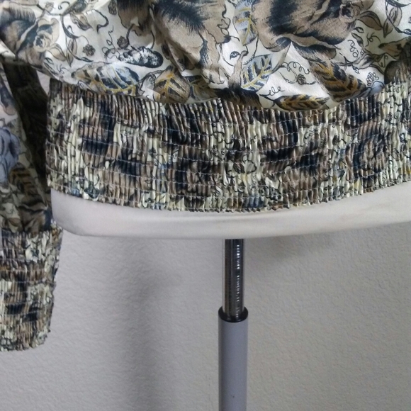 VINTAGE Blouse - Picture 7 of 8